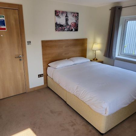 Homefield Lodge Лондон Екстериор снимка