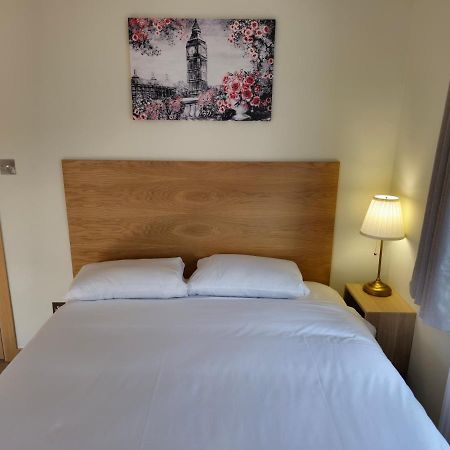 Homefield Lodge Лондон Екстериор снимка