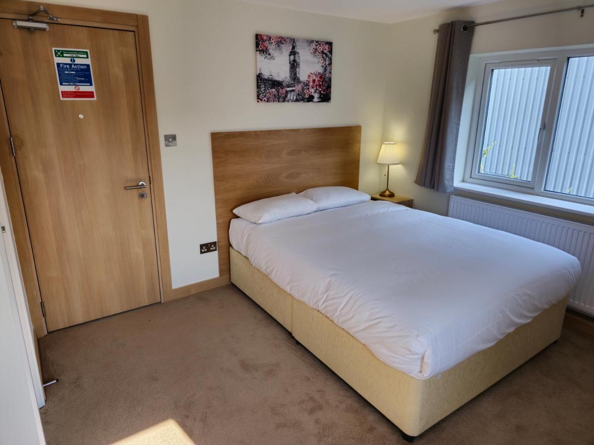 Homefield Lodge Лондон Екстериор снимка