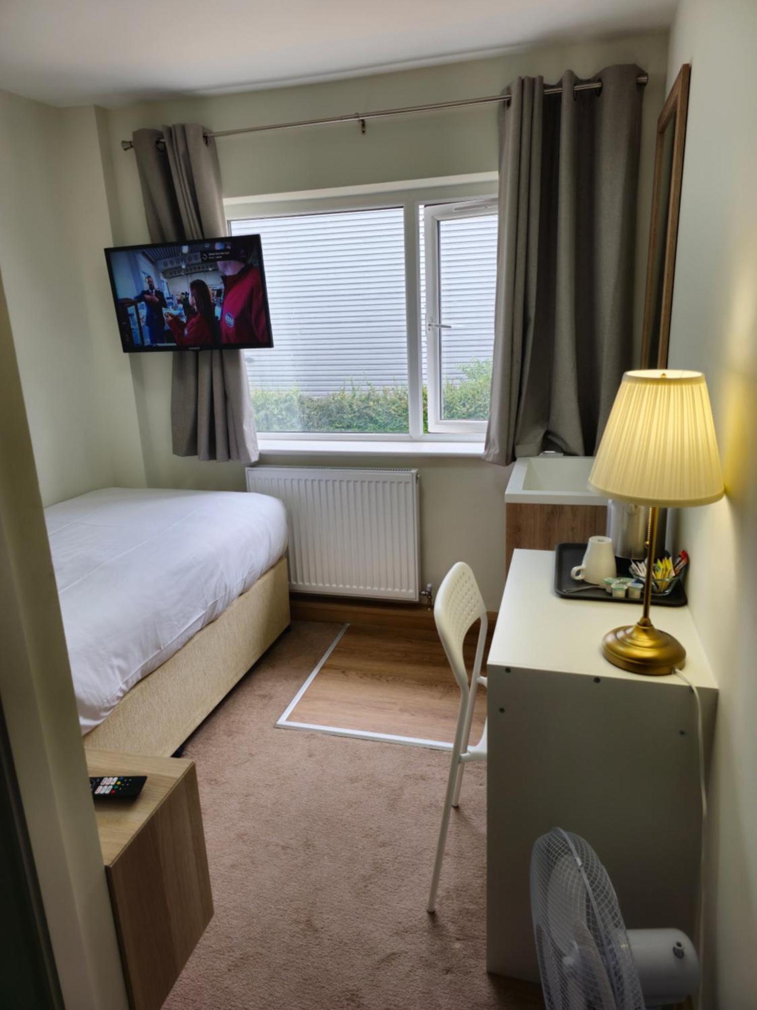 Homefield Lodge Лондон Екстериор снимка